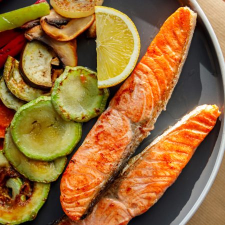 Grilled Salmon with Vegetables
